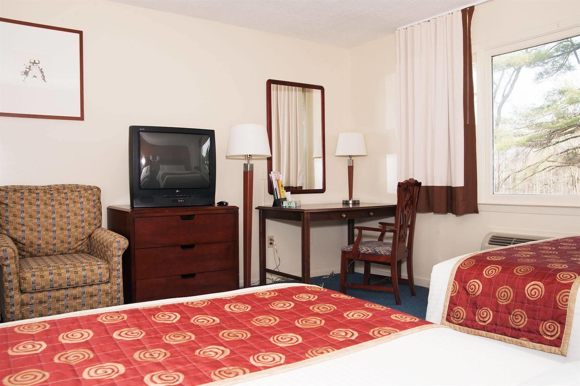 Red Carpet Inn And Suites Plymouth Eksteriør bilde